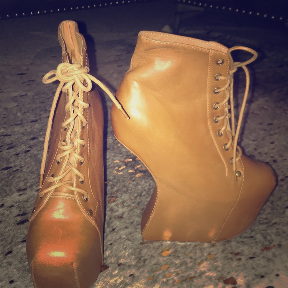 👢JEFFREY CAMPBELL HEEL-LESS BOOTIES👢